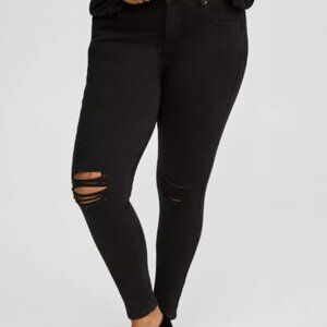 NWT - Torrid Bombshell Skinny Premium Stretch High-Rise Jeans, Black, Size 16R